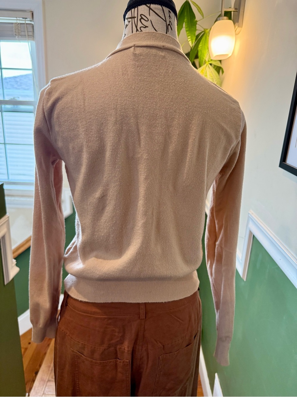 OAK + FORT Pale Blush Button Front V‑Neck Cardigan - Picture 3 of 5